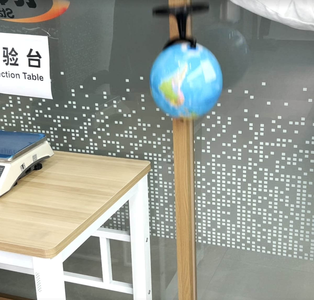 Drop test of a globe to verify packing protection